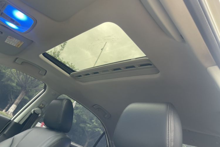 Used Roewe 360 2015 1.5L Automatic Luxury Edition
