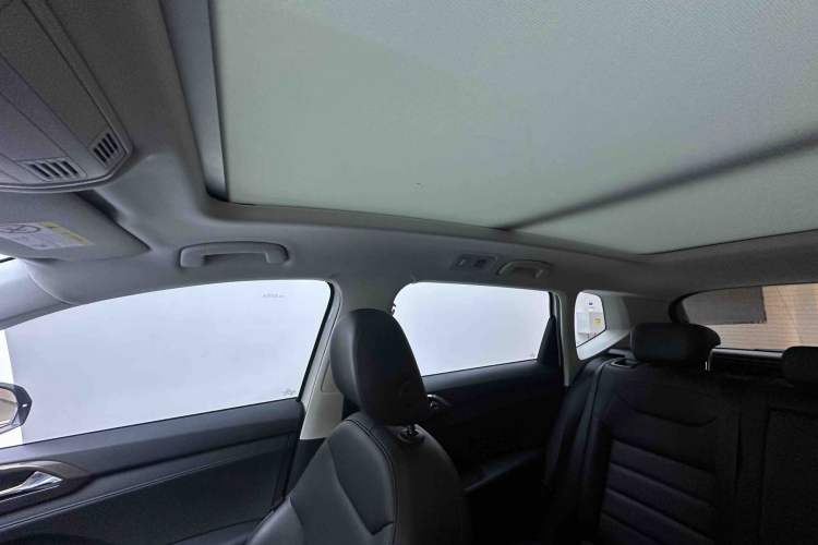 Used Volkswagen Tharu 2021 280TSI Two-Wheel-Drive Luxury Plus Edition
