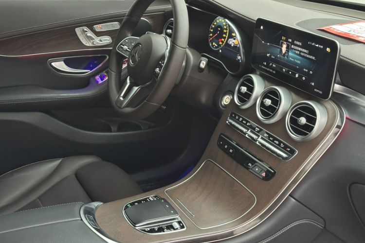 Used Mercedes-Benz GLC 2022 Facelift GLC 260 L 4MATIC Luxury Edition