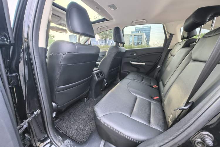 Used Honda CR-V 2015 2.4L two-wheel drive luxury version
