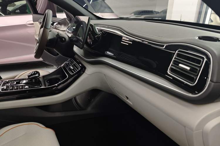 Used BYD Qin PLUS 2023 Champion Edition EV 420KM Leading Model
