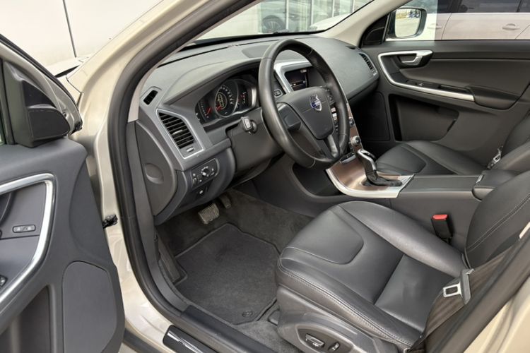 Used Volvo XC60 2017 T5 Smart Upgrade Edition
