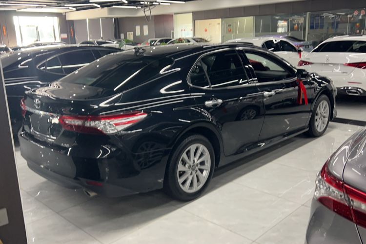 Used Toyota Camry 2021 2.0G Luxury Edition
