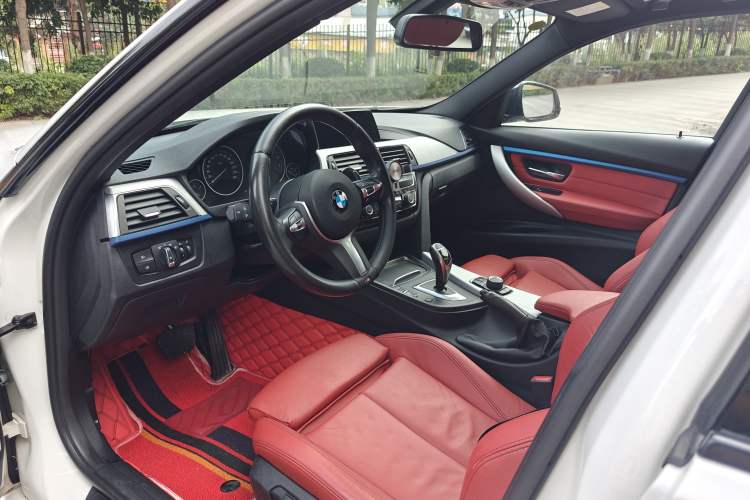 Used BMW 3 Series 2019 320i M Sport Package
