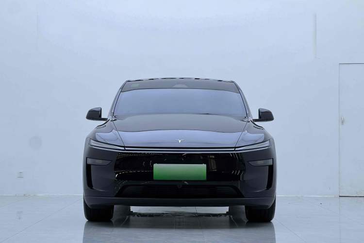 Used Tesla Model Y 2025 Rear-Wheel-Drive Version
