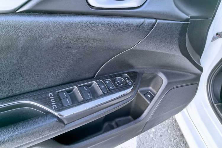 Used Honda Civic 2016 220TURBO CVT Luxury Edition