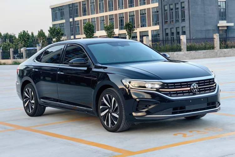 Used Volkswagen Passat 2023 Facelift 330TSI Luxury Edition
