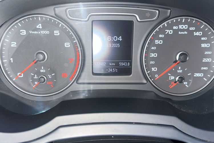 Used Audi Q3 2013 35 TFSI quattro Luxury Model
