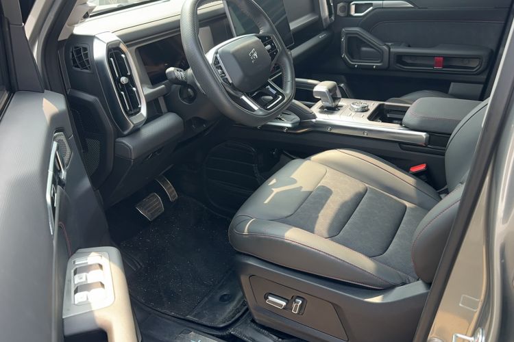 Used Jetour Traveler 2023 2.0T All-Wheel-Drive CrossPRO
