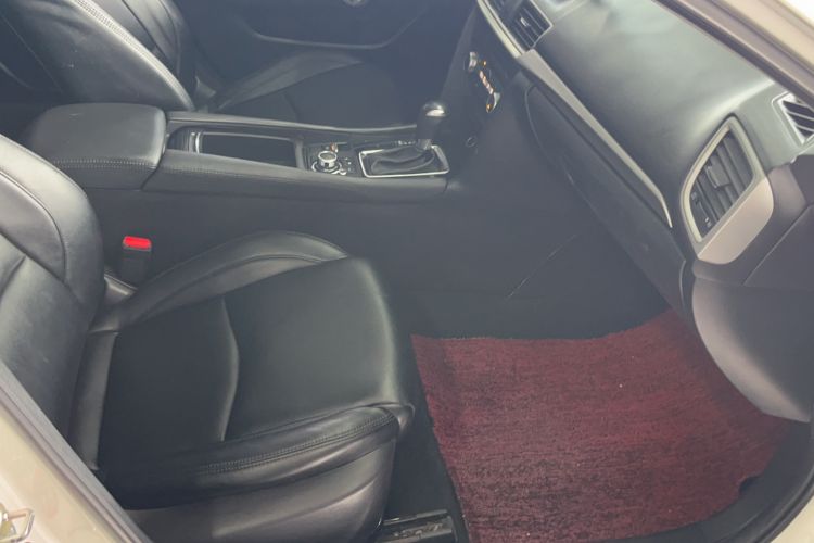 Used Mazda Mazda 3 Axela 2019 Cloud-Controlled Sedan 1.5L Automatic Luxury Model China VI Standard
