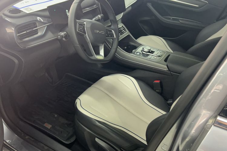 Used BYD Destroyer 05 2024 HONOR Edition DM-i 55KM Luxury Model
