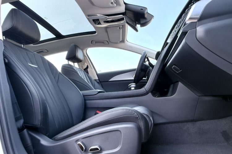 Used Hongqi H5 2023 1.5T HEV Smart Connect Flagship Edition