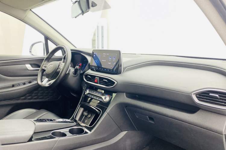 Used Hyundai Santa Fe 2019 380 TGDi GLS Automatic 2WD Luxury Version China VI Standard
