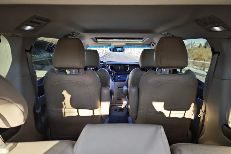 Used Buick GL8 2015 2.4L Luxury Business Premium Edition
