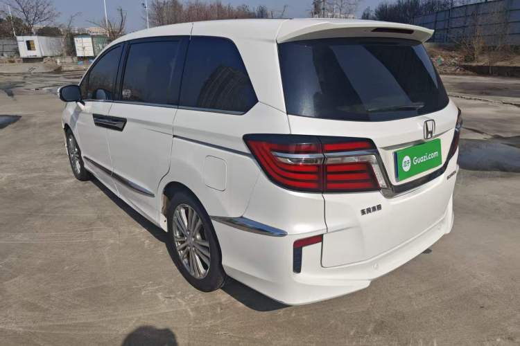 Used Honda Elysion 2016 2.4L Classic Edition
