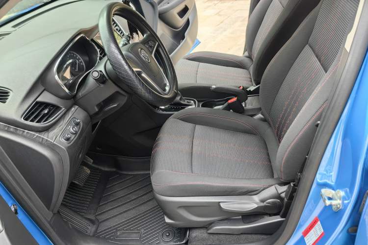 Used Buick Encore 2017 18T Automatic Two-Wheel Drive Urban Leading Model
