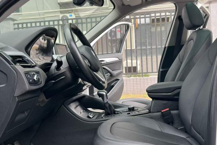 Used BMW X1 2016 sDrive18Li Premium Edition
