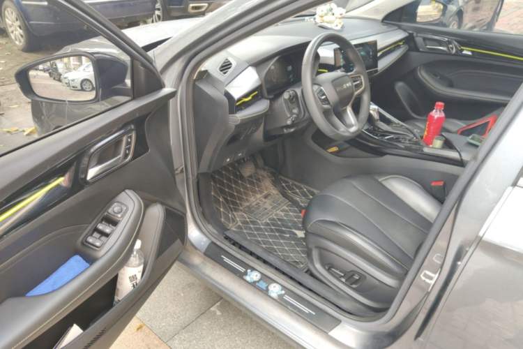 Used Roewe i5 2021 1.5L CVT Starry Edition
