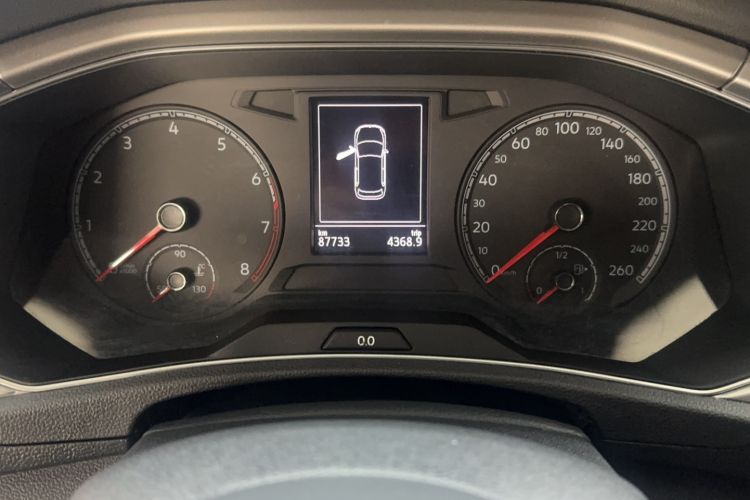 Used Volkswagen T-ROC 2018 280TSI DSG Two-Wheel Drive Advanced Version China V Emission Standard
