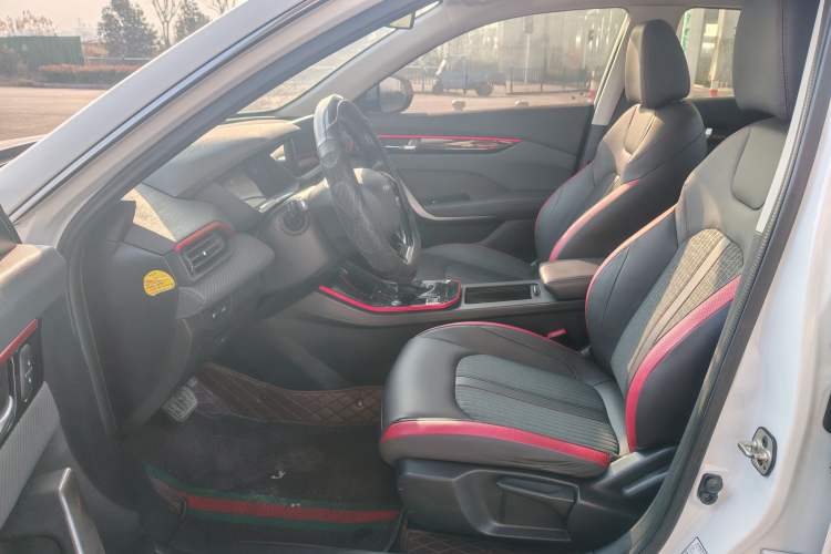 Used Dongfeng Aeolus Yixuan 2021 230T Automatic ZuiFeng Edition
