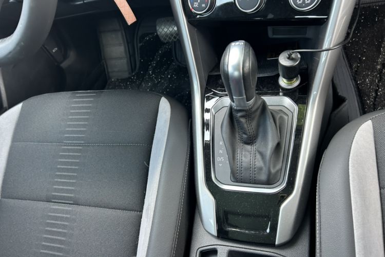 Used Volkswagen T-ROC 2020 230TSI DSG Two-Wheel Drive Advanced Version
