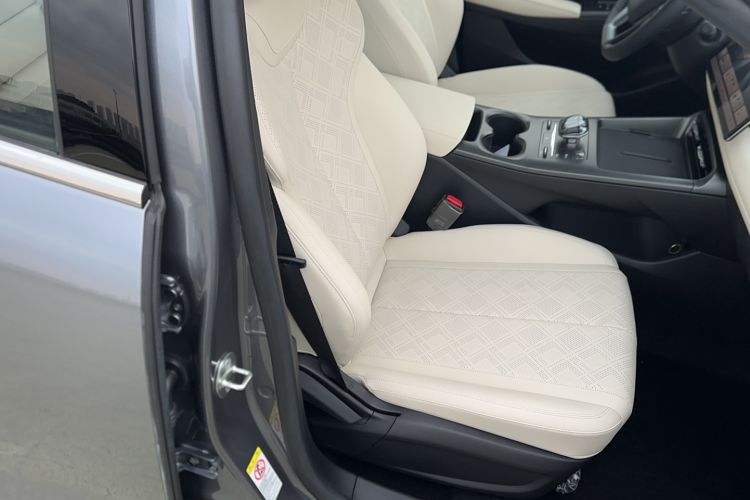 Used BYD Qin PLUS 2025 DM-i Smart Drive 120KM Superior Model