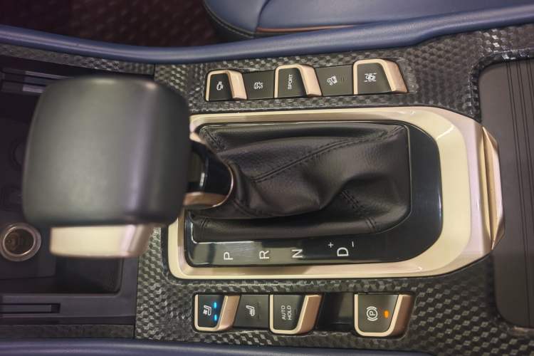 Used Oshan COS1 2018 1.5T Automatic Smart 7-Seater
