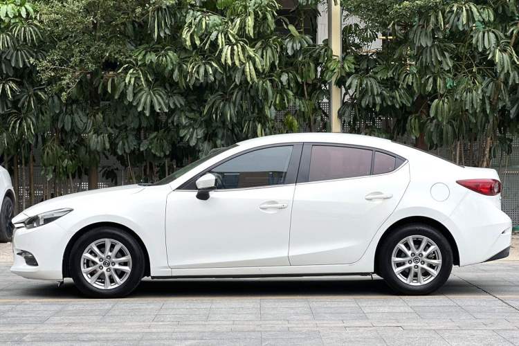 Used Mazda Mazda 3 Axela 2017 Sedan 1.5L Automatic Comfort Model Emission Standard China V
