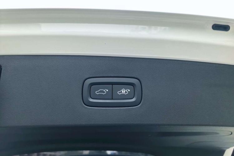 Used Lynk & Co 06 2020 1.5T YAO Halo
