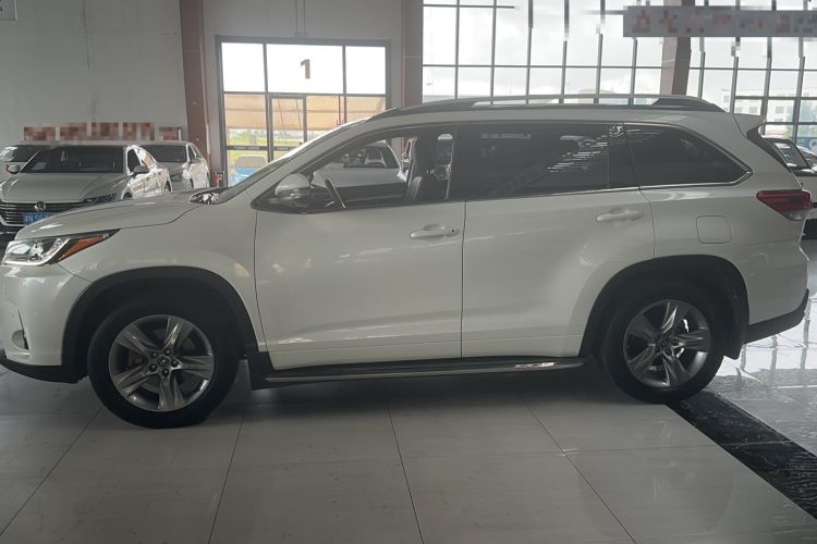 Used Toyota Highlander 2018 2.0T Four-Wheel Drive Luxury Edition 7 Seats China V Emission Standard
