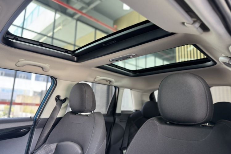 Used  MINI 2016 2.0T COOPER S Five-Door Edition
