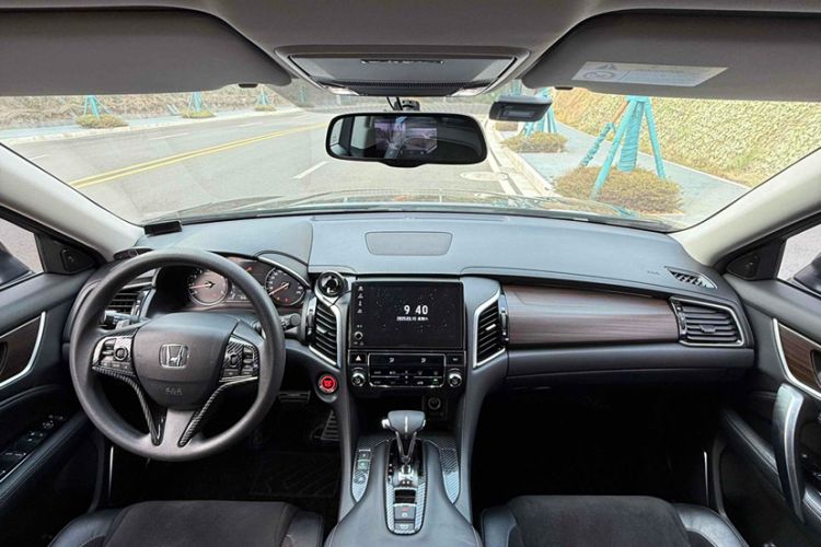 Used Honda Avancier 2017 240TURBO Two-Wheel Drive Elite Edition
