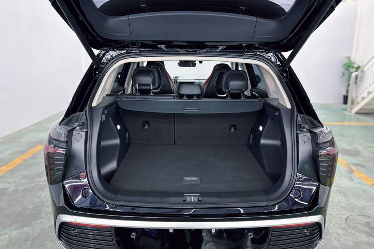 Used Hongqi HS3 2023 1.5T Two-Wheel Drive Shanwei Edition
