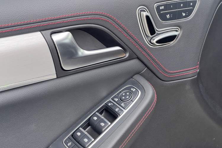 Used BYD Tang New Energy 2019 DM 2.0T All-Wheel Drive Connected Leading Model 7 Seats China VI Standard