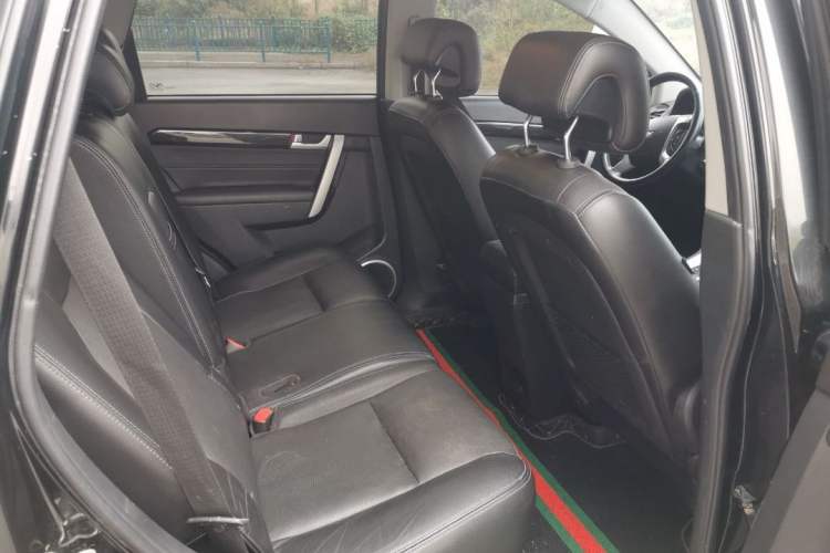 Used Chevrolet Captiva 2017 2.4L 4x4 Flagship Edition 7-Seater