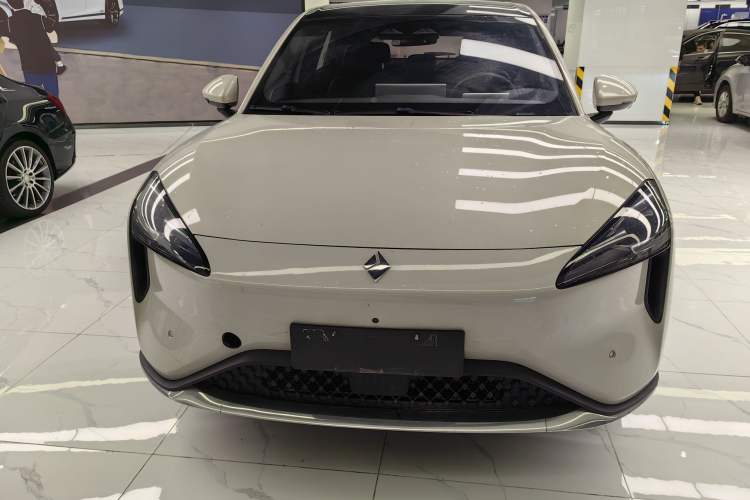 Used Baojun Yunhai 2024 600km Pure Electric Version
