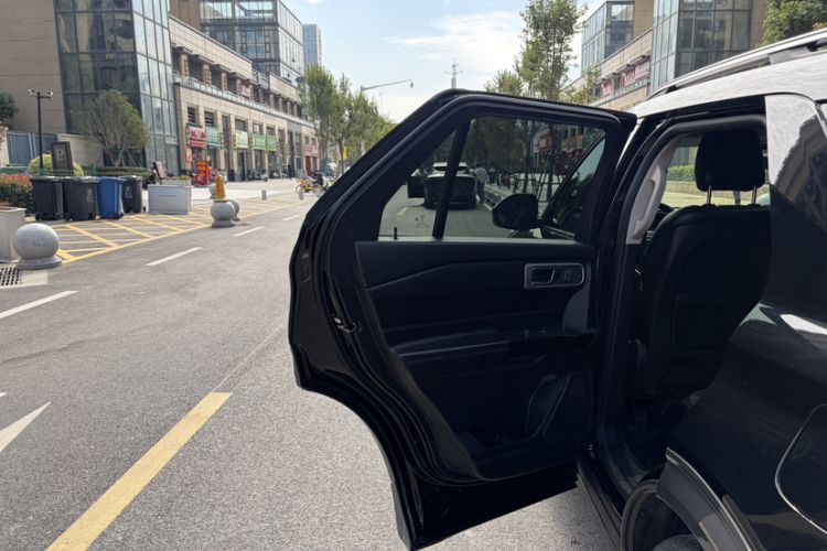 Used Ford Explorer 2020 EcoBoost 285 Rear-Drive Trend Edition 7-Seater