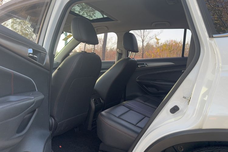 Used Changan CS75 2016 1.8T Automatic Elite Model China V Standard
