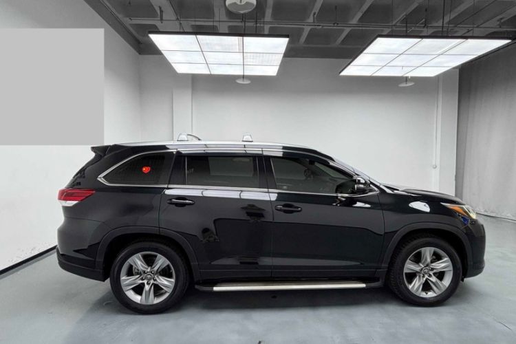 Used Toyota Highlander 2018 2.0T Four-Wheel Drive Luxury Version 7 Seats China VI Standard