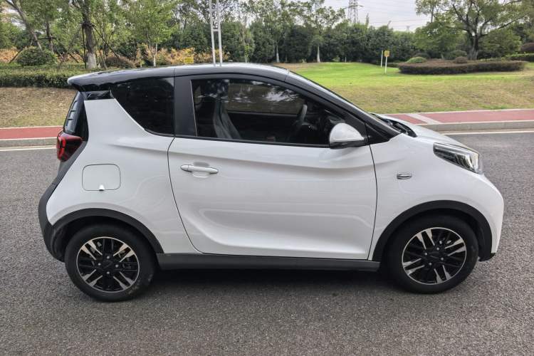 Used Chery Little Ant 2022 Sweet Pink Edition Half-Sugar Version Lithium Iron Phosphate 30 kW 301 km
