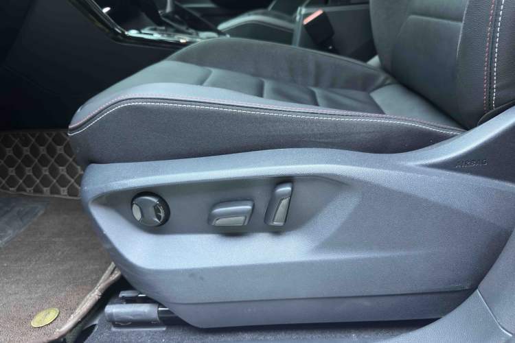 Used Volkswagen Tayron 2022 280TSI Two-Wheel Drive Luxury Smart Connectivity Version