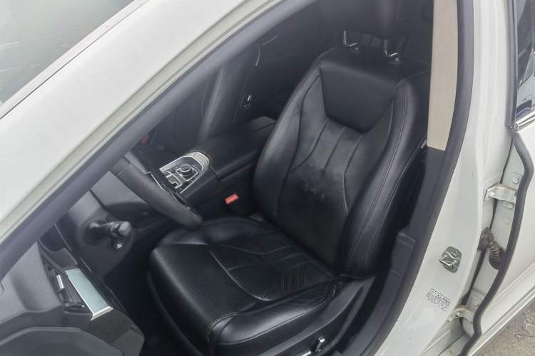 Used Geely Auto Emgrand GT 2015 1.8T Flagship Model
