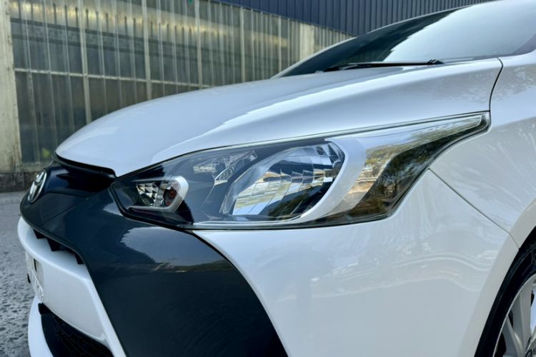 Used Toyota YARiS L 2016 Revised Version 1.5G CVT with Dynamic Sunroof
