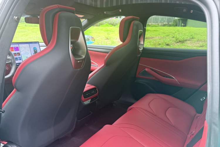 Used  SU7 2024 Four-Wheel Drive Ultra-Long Range Advanced Intelligent Driving Max Edition
