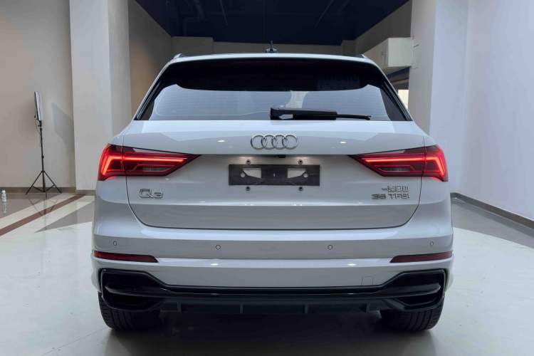 Used Audi Q3 2023 35 TFSI Fashion Dynamic Model (1.4T)