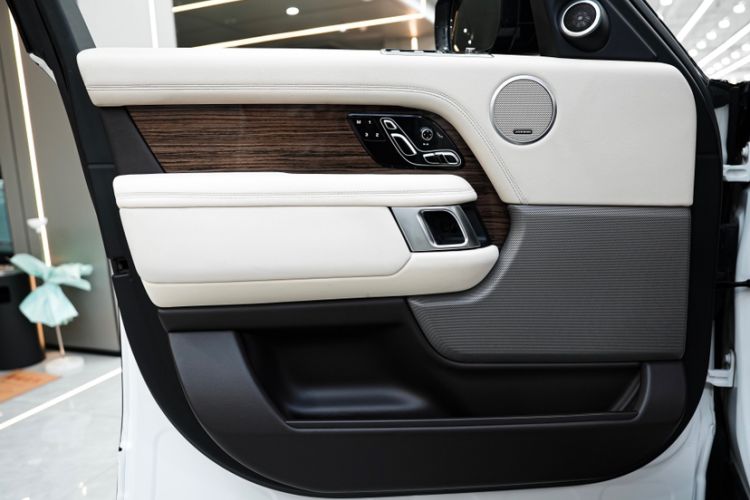 Used Land Rover Range Rover 2018 3.0 SC V6 Vogue Extended-Length Model