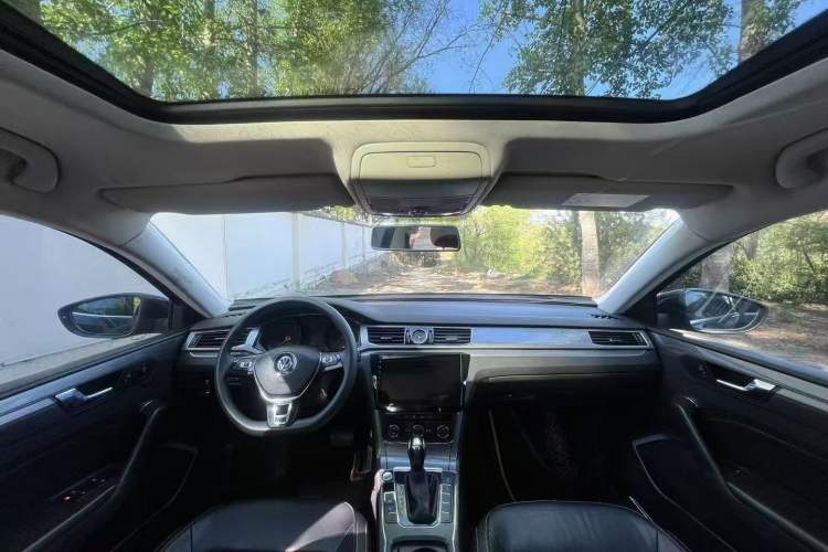 Used Volkswagen Passat 2016 1.8T Government Procurement Version (CEA Engine + 6AT)
