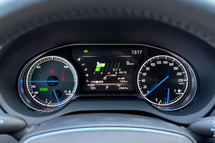 Used Toyota Venza 2022 Dual-Engine 2.5L CVT Two-Wheel Drive Luxury Edition
