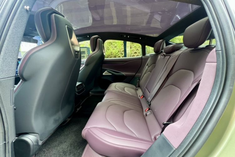 Used  SU7 2024 Rear-Drive Long-Range Intelligent Driving Version
