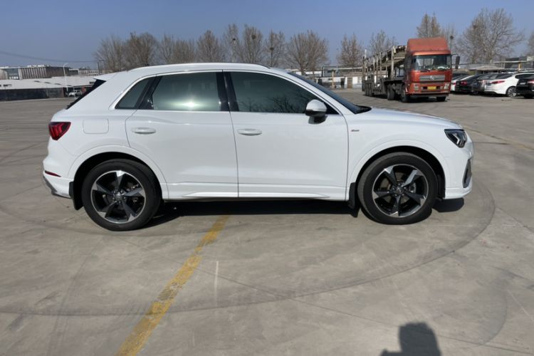 Used Audi Q3 2020 35 TFSI Fashion Dynamic Model
